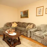 בית נופש Family Friendly House With A Swimming Pool Presika, - 7363 *